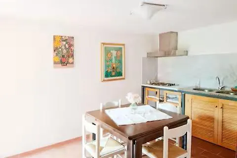 Villa Appartment Parking With Garden Near The Sea Caniparola di Fosdinovo